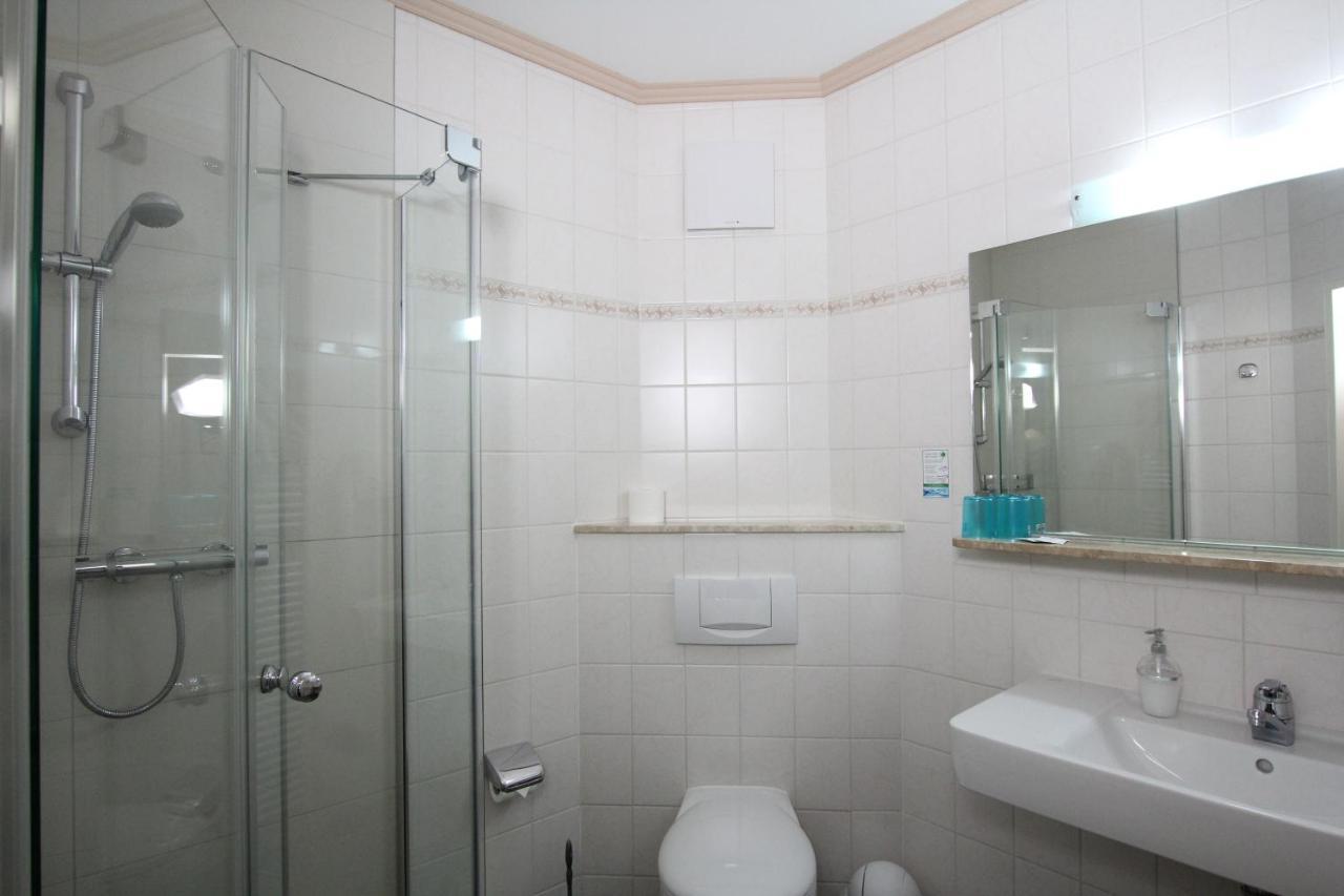 Ryck-Hotel Greifswald Buitenkant foto